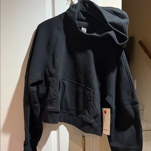 Lululemon Scuba Oversized Cropped Hoodie